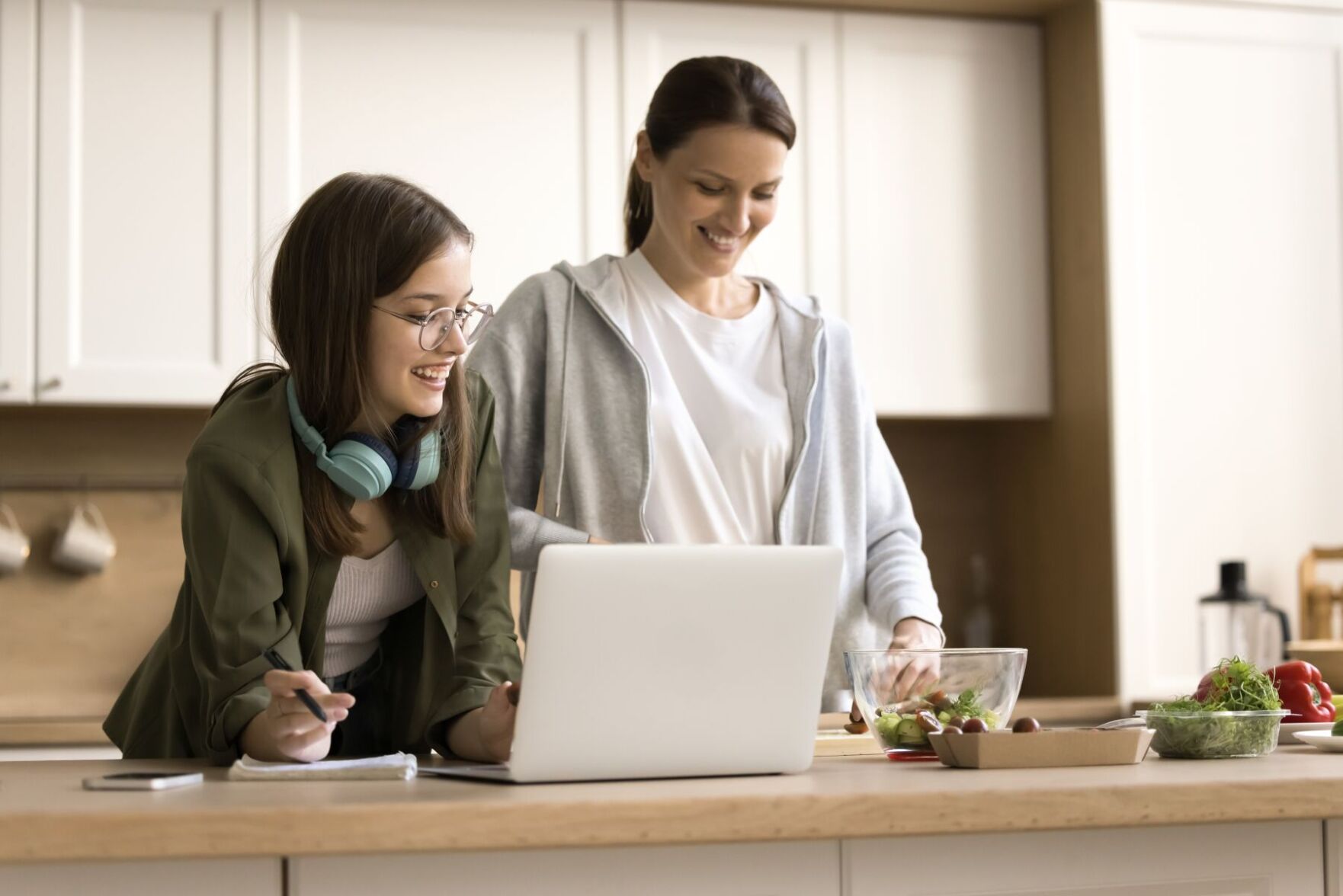 Helping your kids be smarter at school can be helped by habits at home like studying, doing physical activity, music education and a regular schedule to improve sleep and routines.