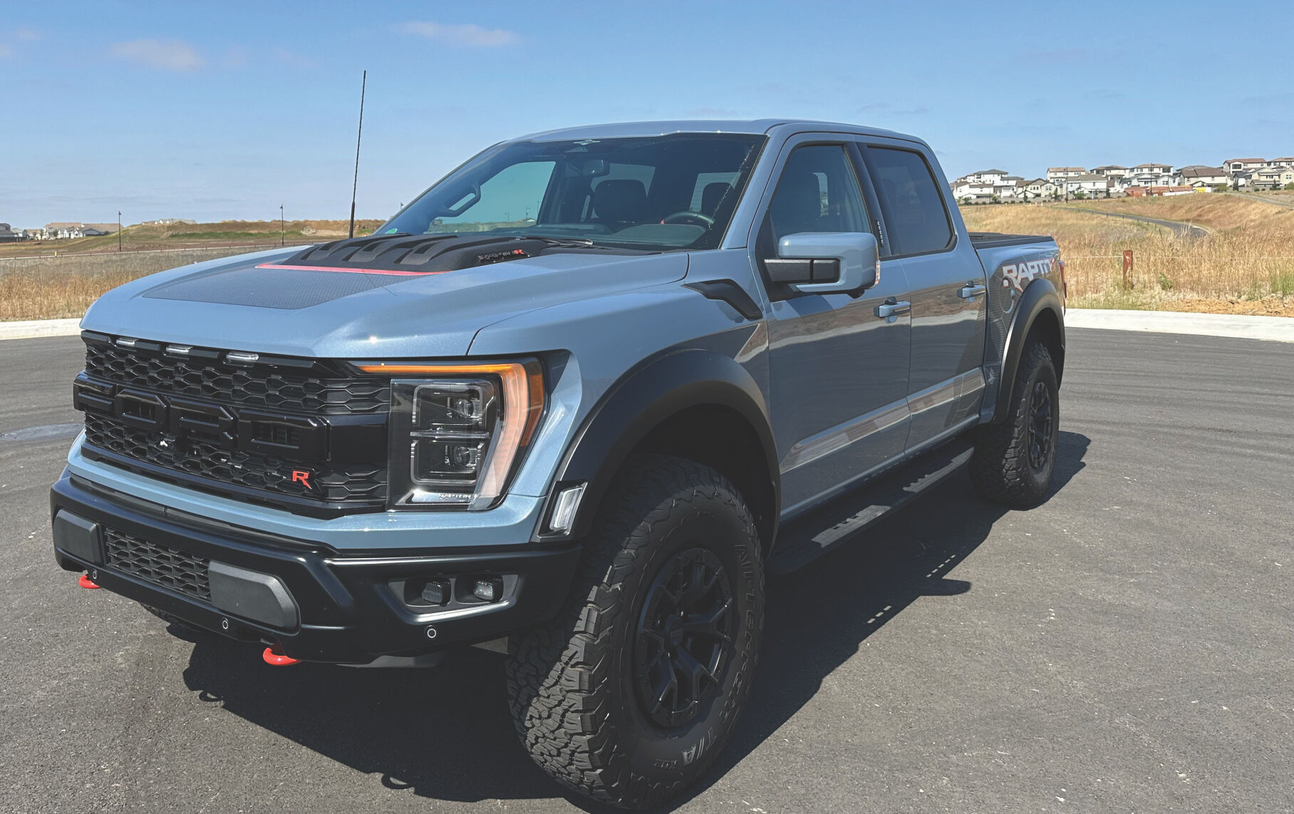 Boasting 700 horsepower, the Ford F-150 Raptor R goes from 0 to 60 mph in 3.6 seconds, making it the fastest gas-fueled pickup truck. This power comes at a price, however: The Raptor starts at $109,145 and gets a mere 10 mpg in the city.