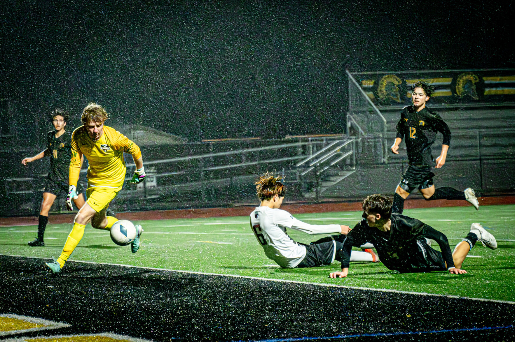 Mountain View players go after the ball during Tuesday’s game against Fremont.