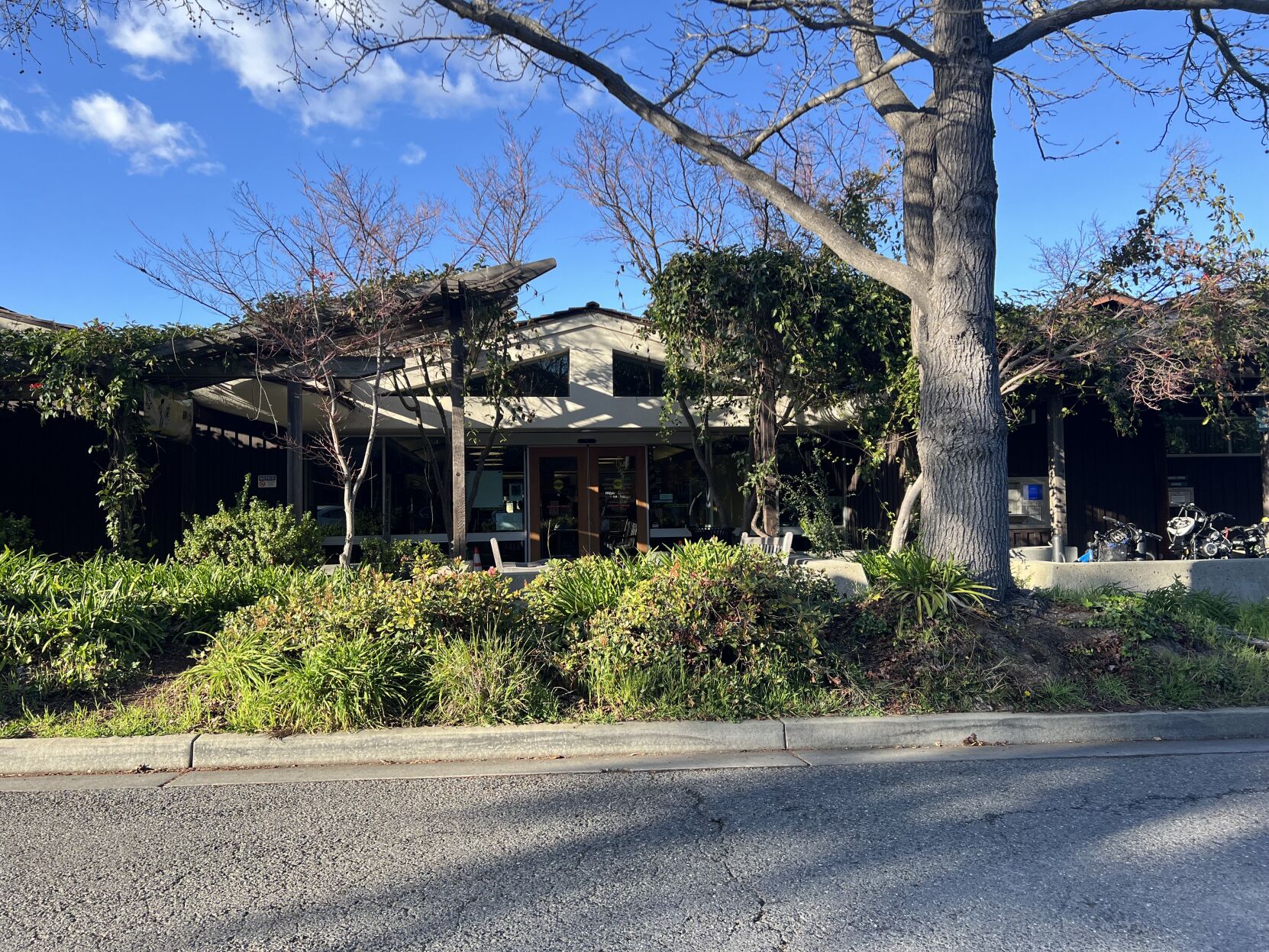 Exterior of the Los Altos Library